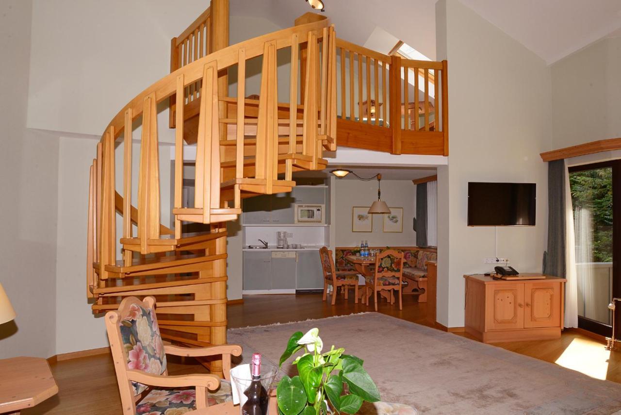 Residence Am Weinberg / Travellers Hotelbetriebs Gmbh Sasbachwalden Esterno foto